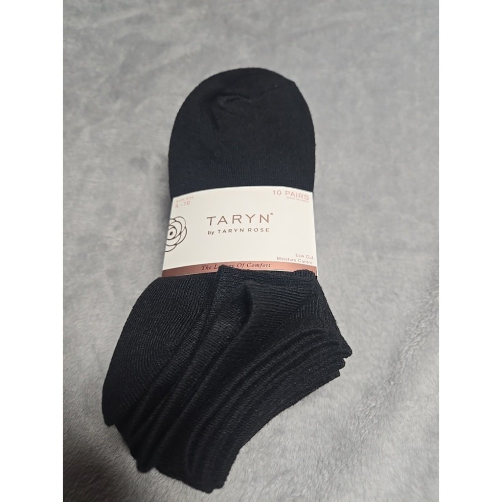 Taryn Rose Black No Show Socks 10 Pairs Women Size 4-10 Polyester Spandex Blend
